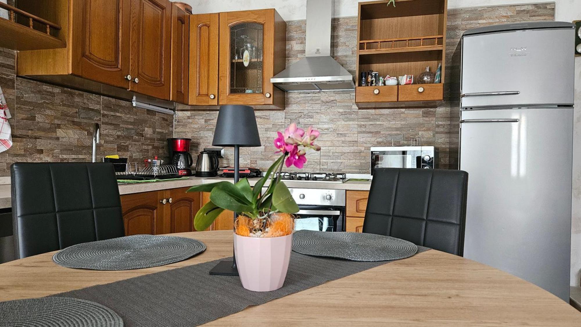 Appartamento Al Borgo Costermano Sul Garda Via Pertica 8A Esterno foto